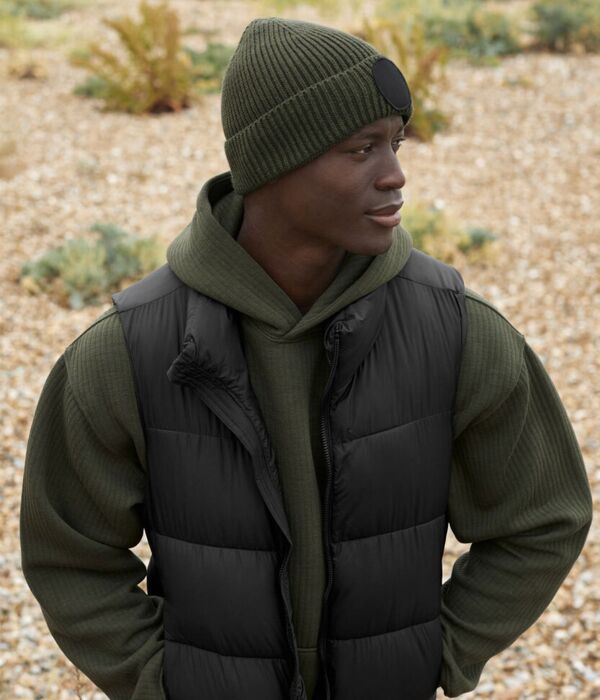 Circular fashion patch beanie Thumbnail