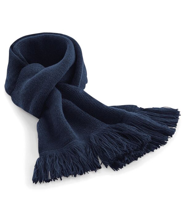 Classic knitted scarf Thumbnail