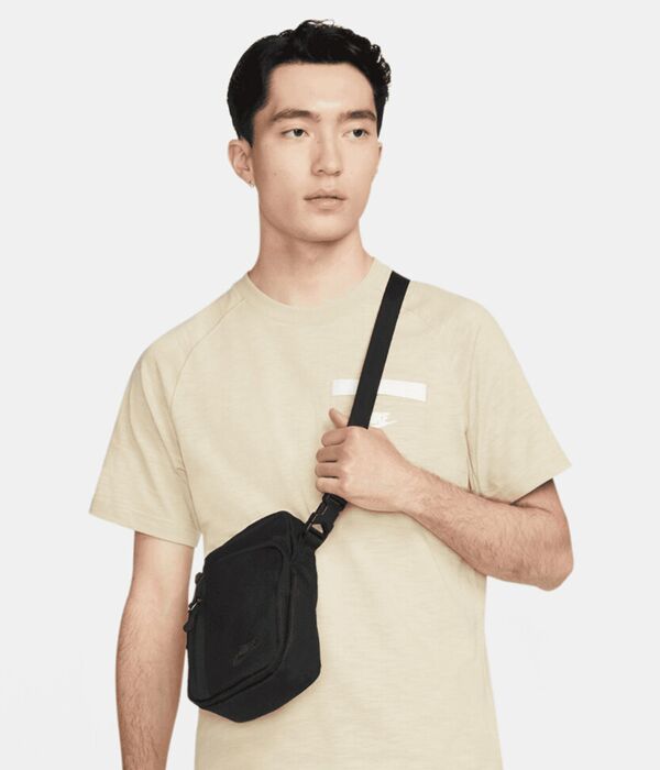 Nike Elemental premium crossbody bag Thumbnail