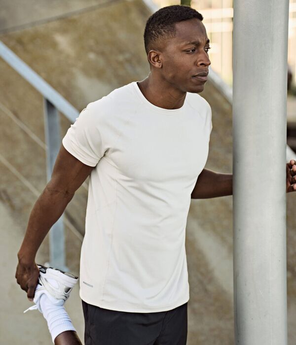 CoolDry tee (7020) Thumbnail