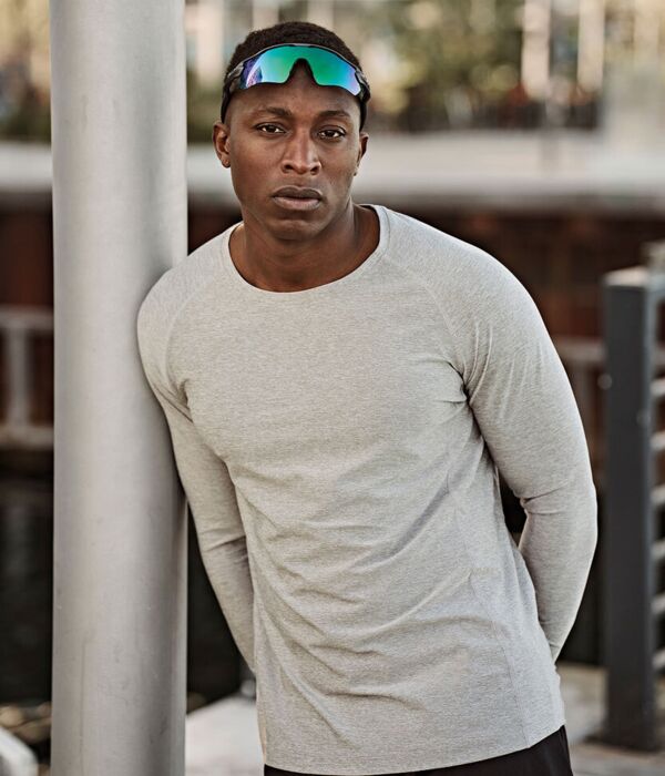 Long sleeve CoolDry tee (7022) Thumbnail