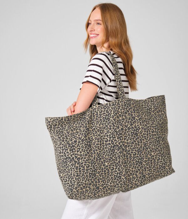 Leopard print canvas oversized tote bag Thumbnail