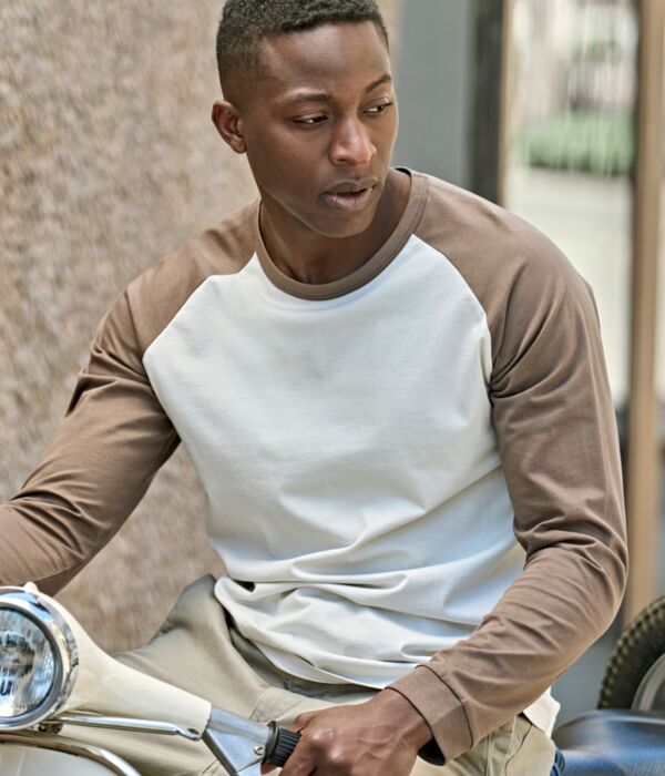 Unlabeled Baseball Tee Thumbnail