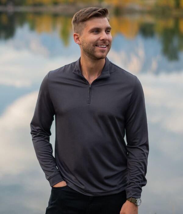 Monterey 1/4-zip pullover Thumbnail