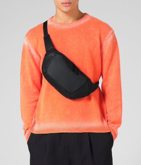 Everyday carry 5 litre cross-body Thumbnail