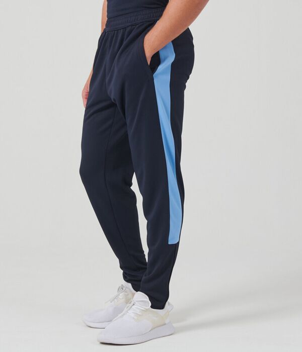 Knitted tracksuit pants Thumbnail