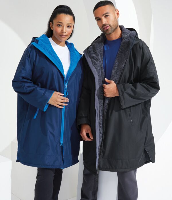 TriDri® All-seasons waterproof changing robe Thumbnail